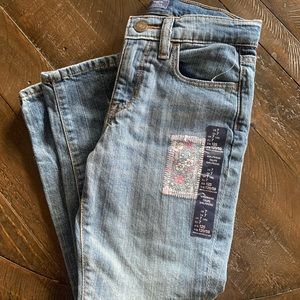 Girlfriend jeans